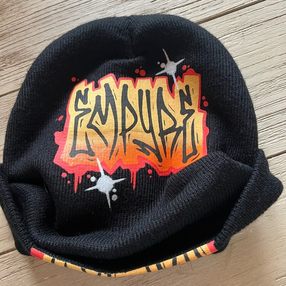 Empyre hat - Picture 4 of 4